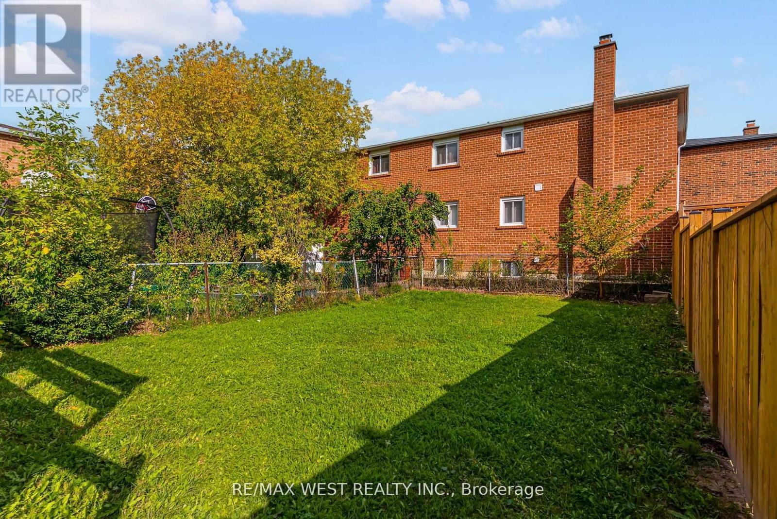 101 Tall Grass Trail, Vaughan, ON - Outdoor