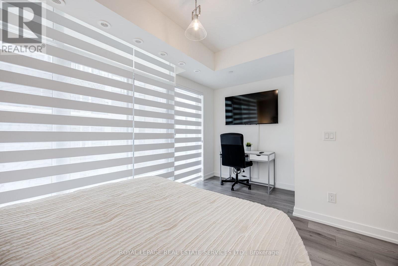 31 - 851 Sheppard Avenue W, Toronto, ON - Indoor Photo Showing Other Room