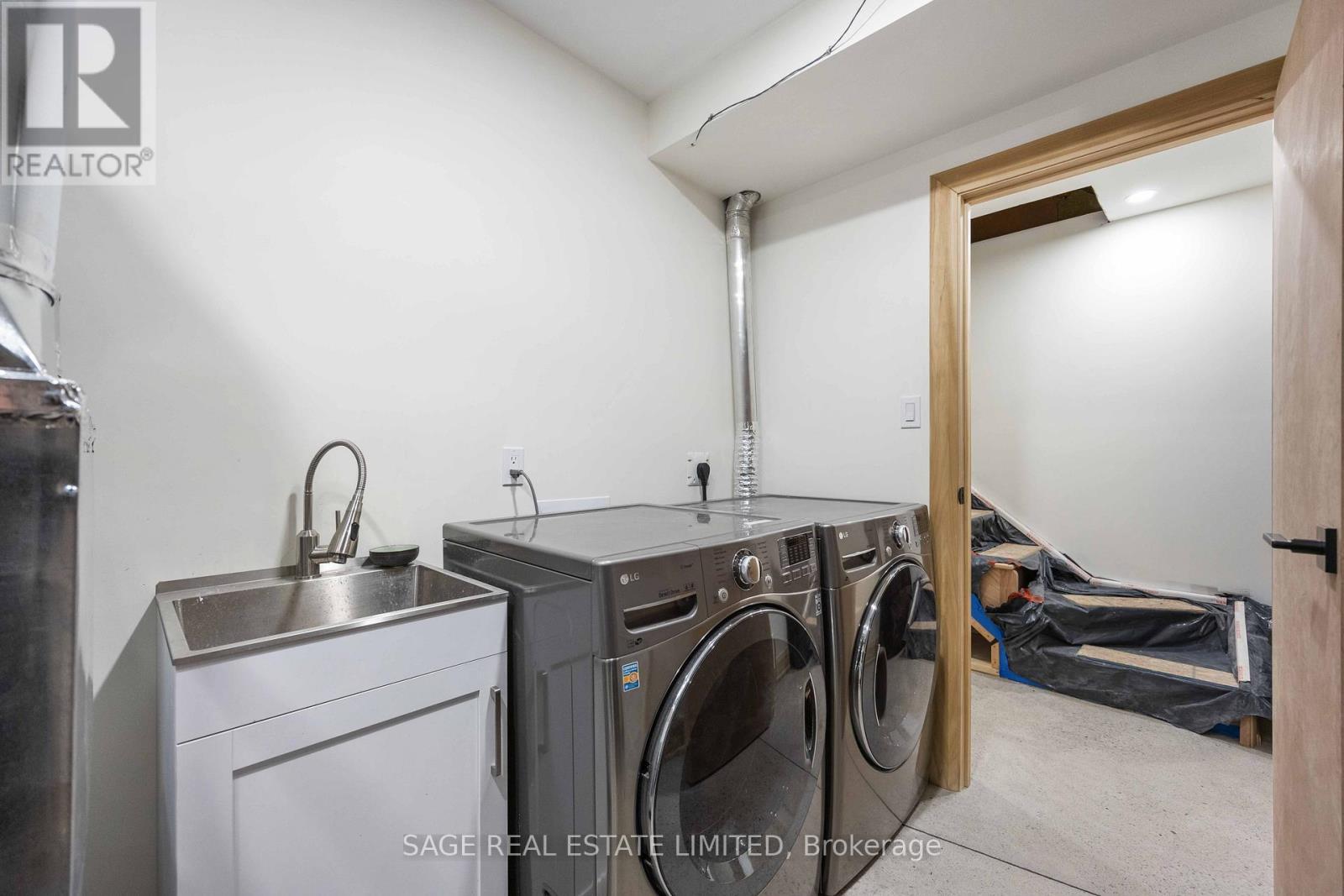 Lower - 67 Shannon Street, Toronto, ON - Indoor Photo Showing Laundry Room