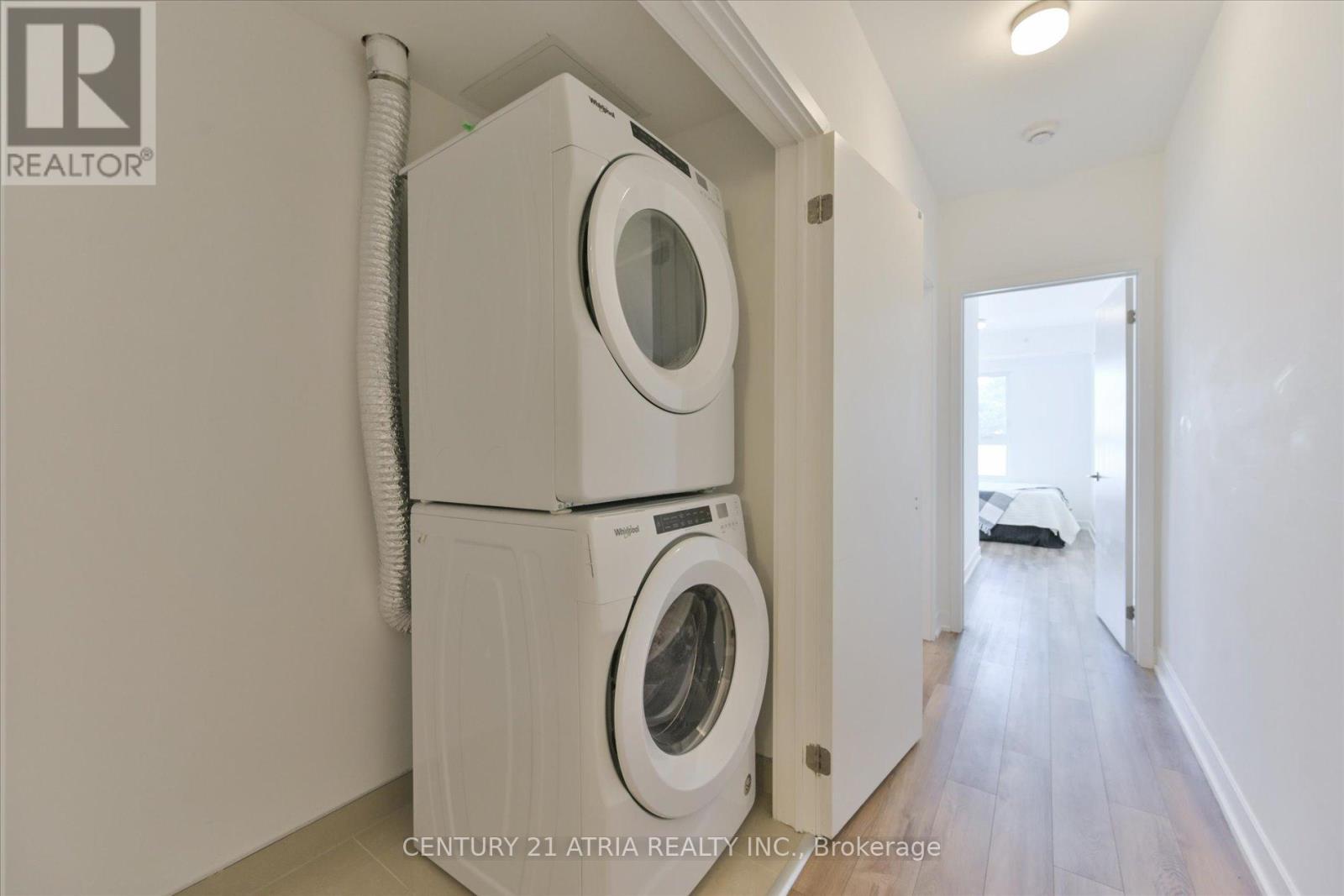 111 - 2100 Bridletowne Circle, Toronto, ON - Indoor Photo Showing Laundry Room