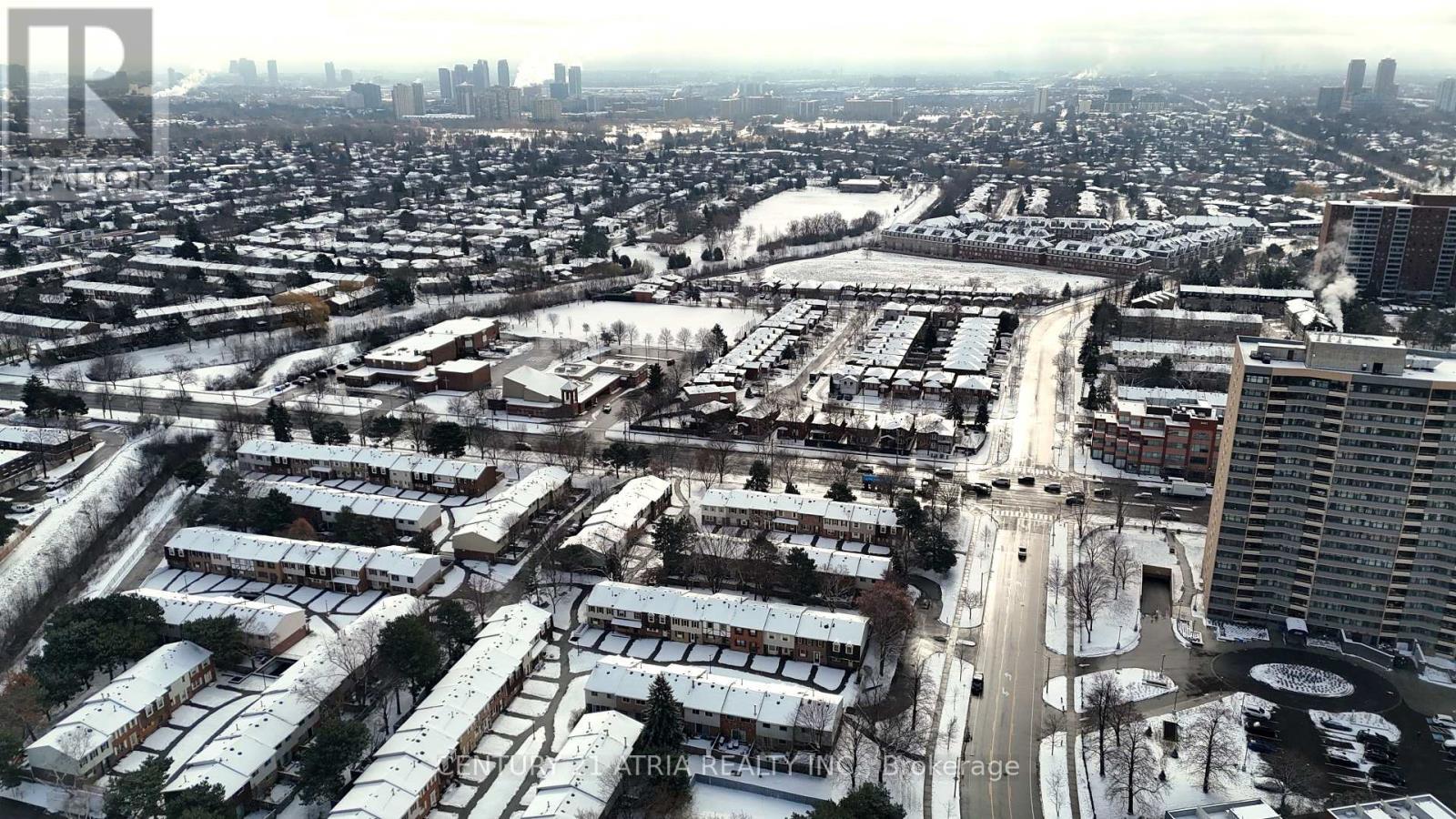 111 - 2100 Bridletowne Circle, Toronto, ON - Outdoor With View