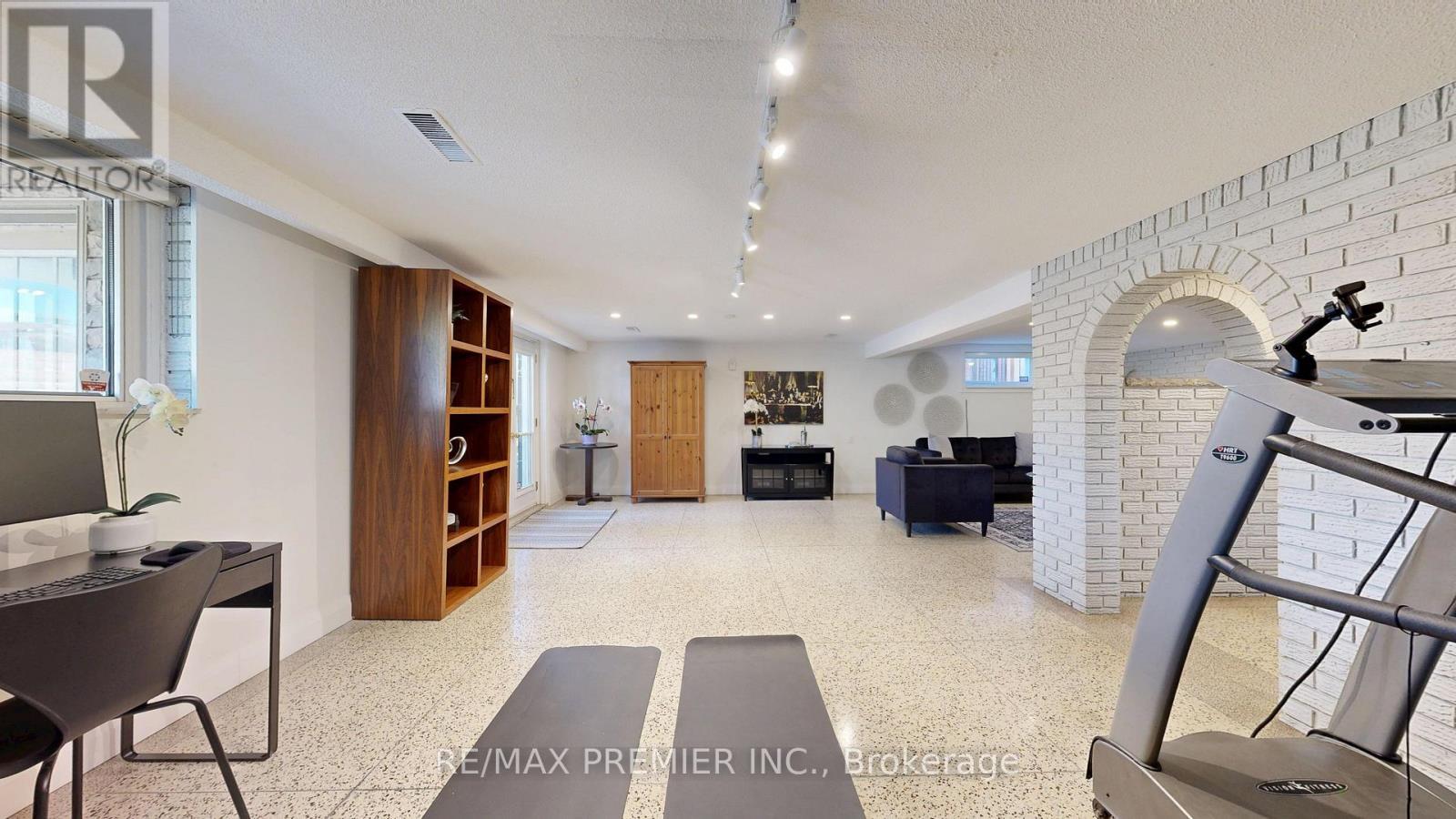 87 Aviemore Drive, Toronto, ON - Indoor
