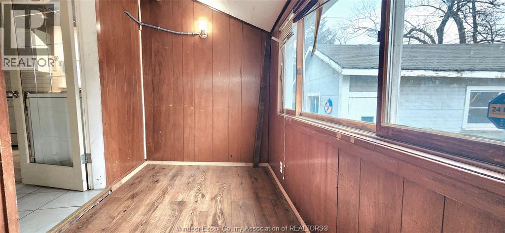 441 Ellis Street West, Windsor, ON - Indoor Photo Showing Other Room