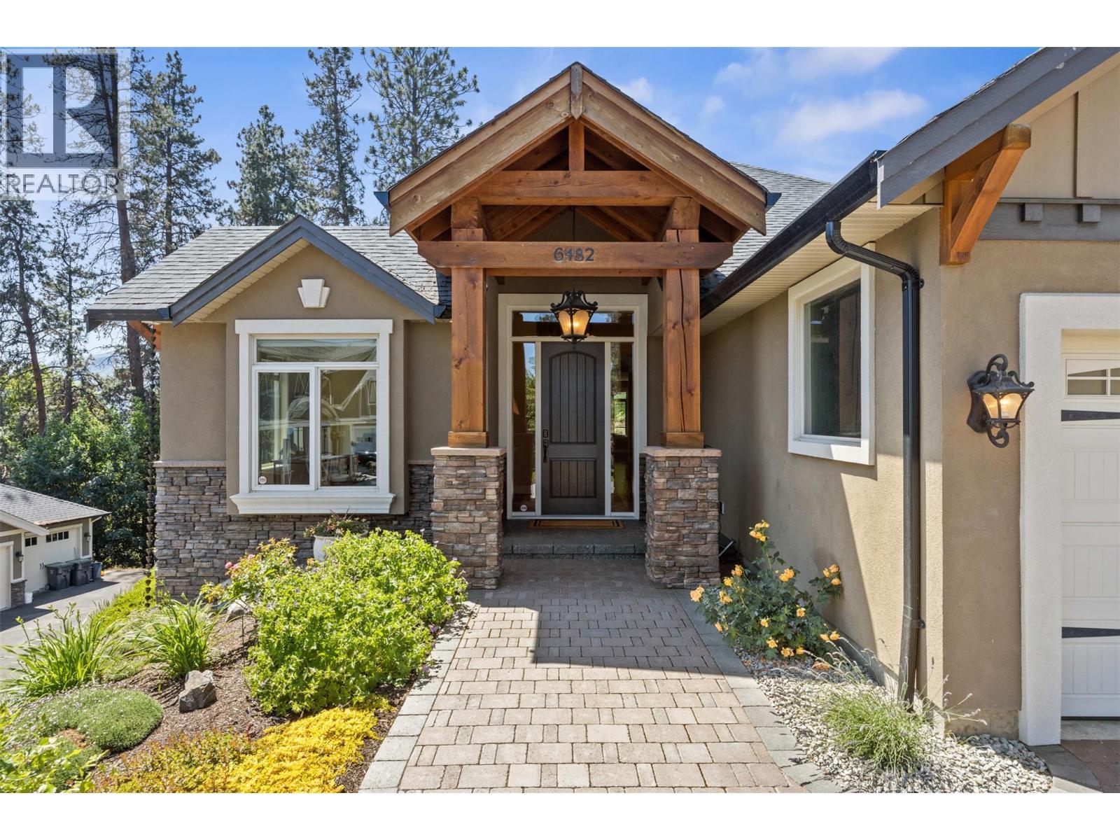 6482 Renfrew Court, Peachland, BC - Outdoor