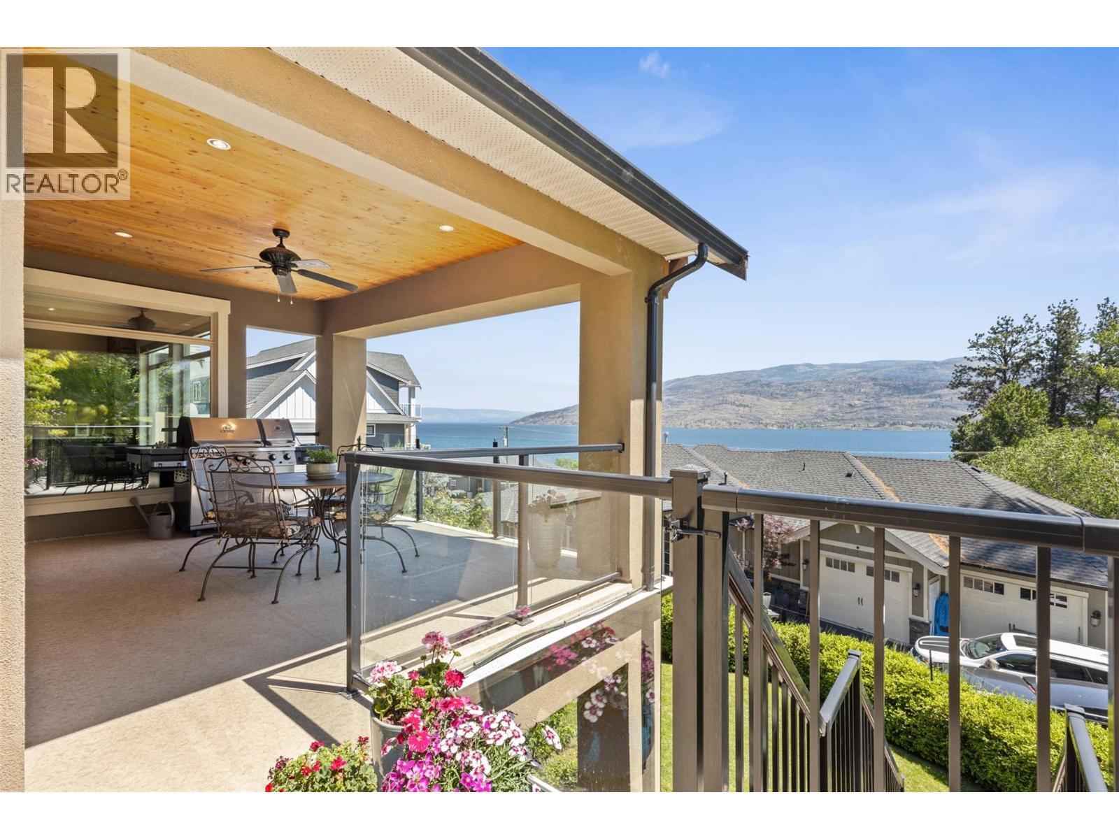 6482 Renfrew Court, Peachland, BC - Outdoor With Body Of Water With Exterior