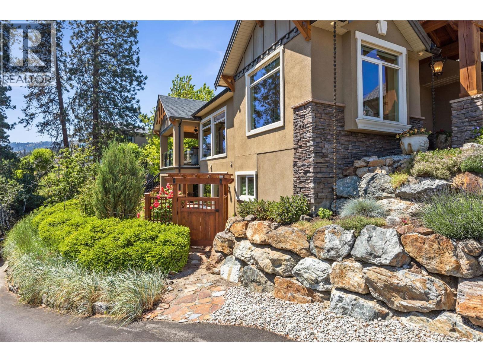 6482 Renfrew Court, Peachland, BC - Outdoor