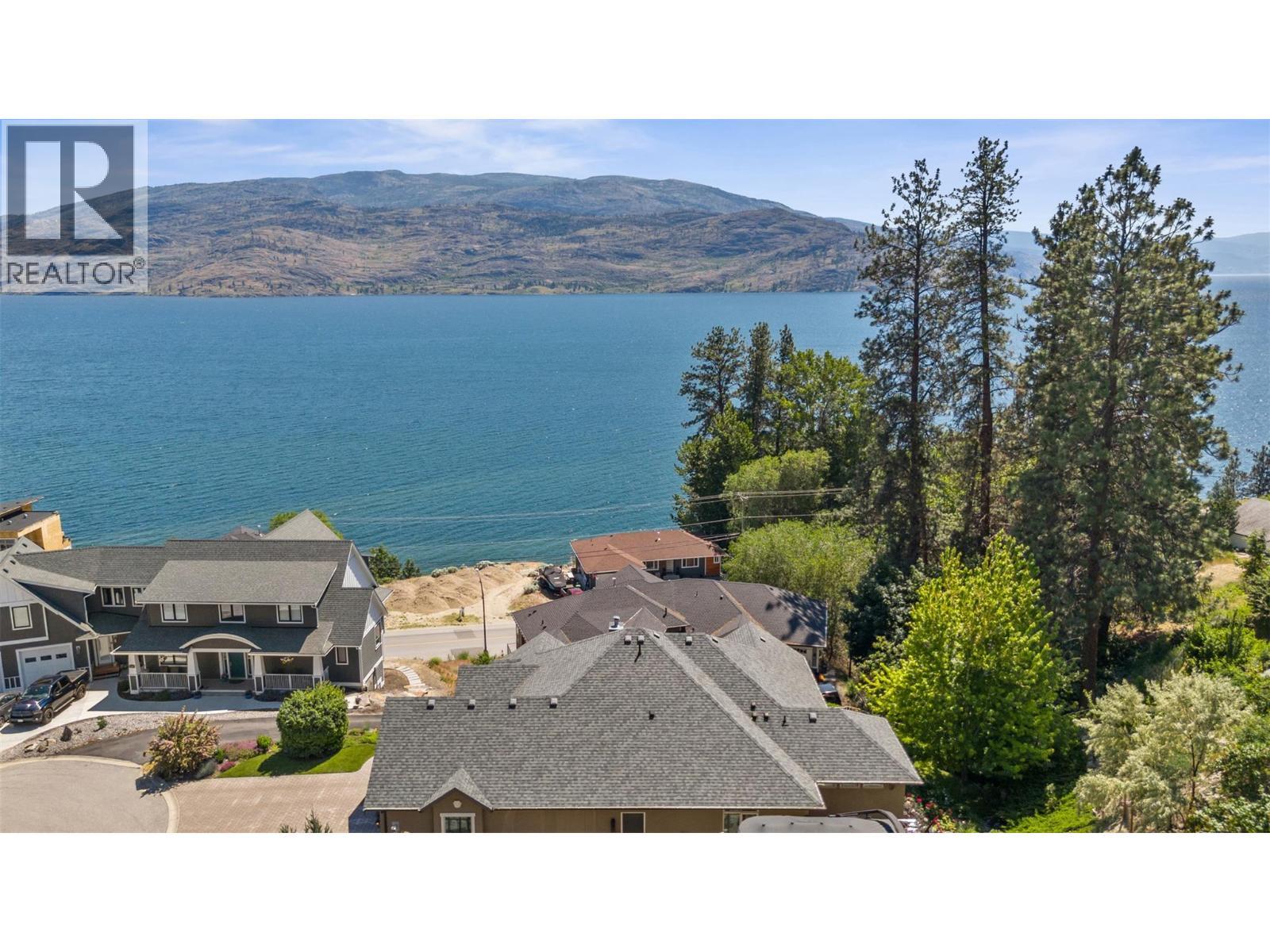 6482 Renfrew Court, Peachland, BC - Outdoor With Body Of Water With View