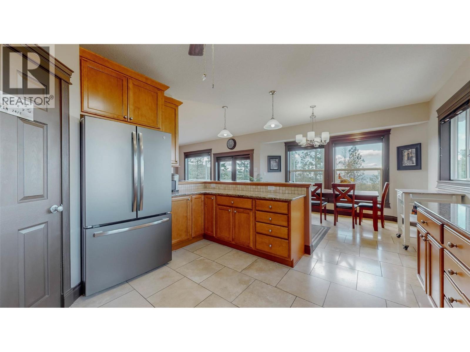 1370 Bullmoose Way, Osoyoos, BC - Indoor