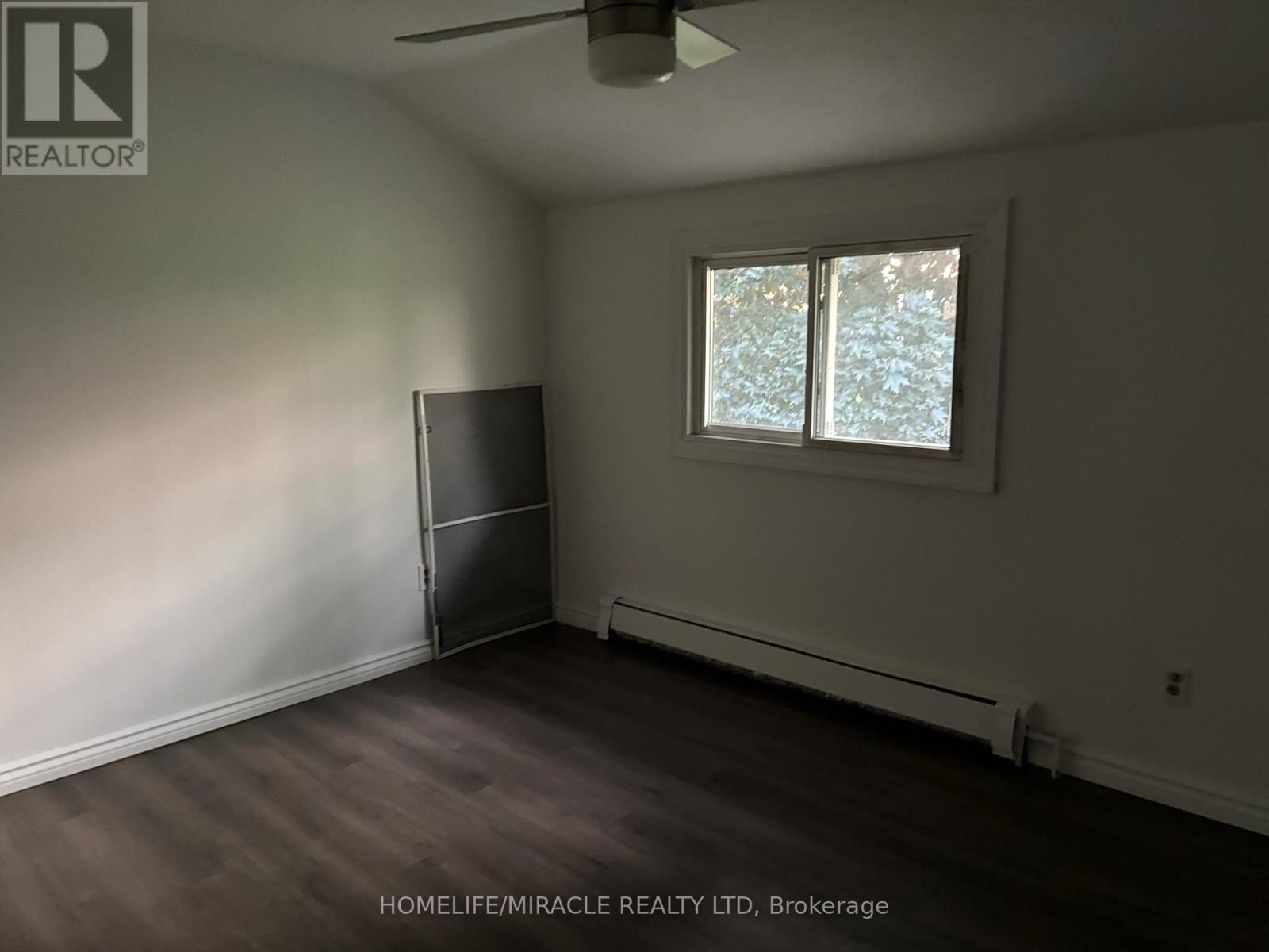 4 - 1381 Hwy 8, Hamilton, ON