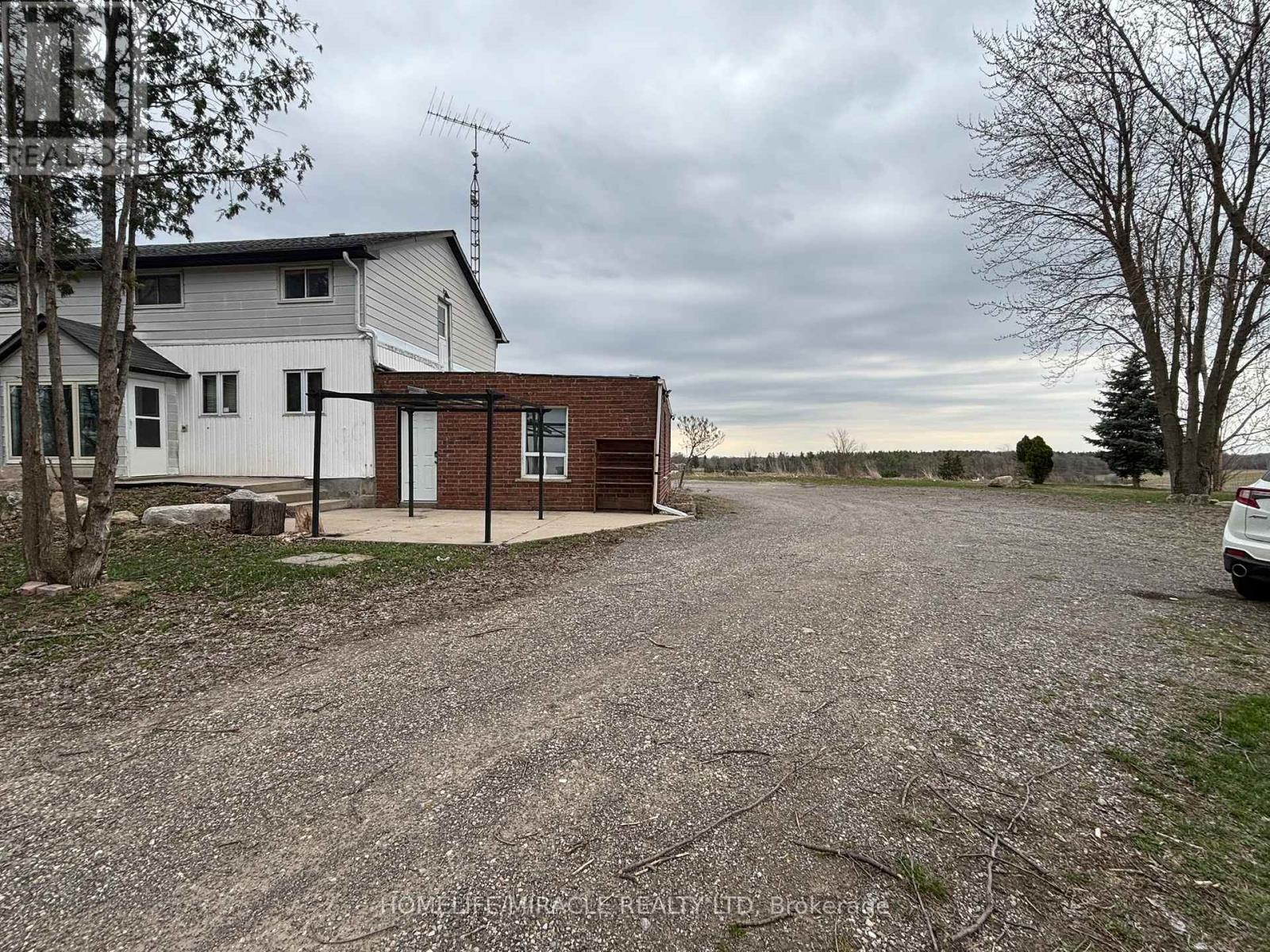 4 - 1381 Hwy 8, Hamilton, ON