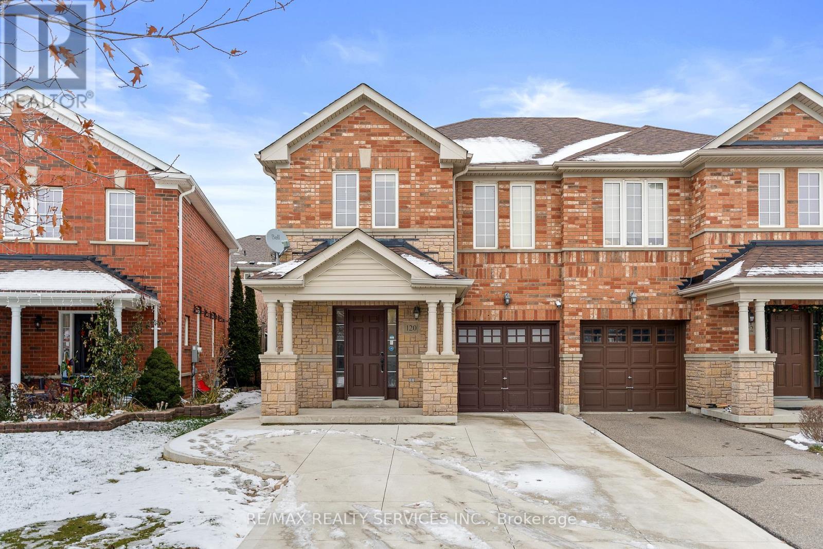 120 Bushmill Circle, Brampton, ON - Outdoor With Facade