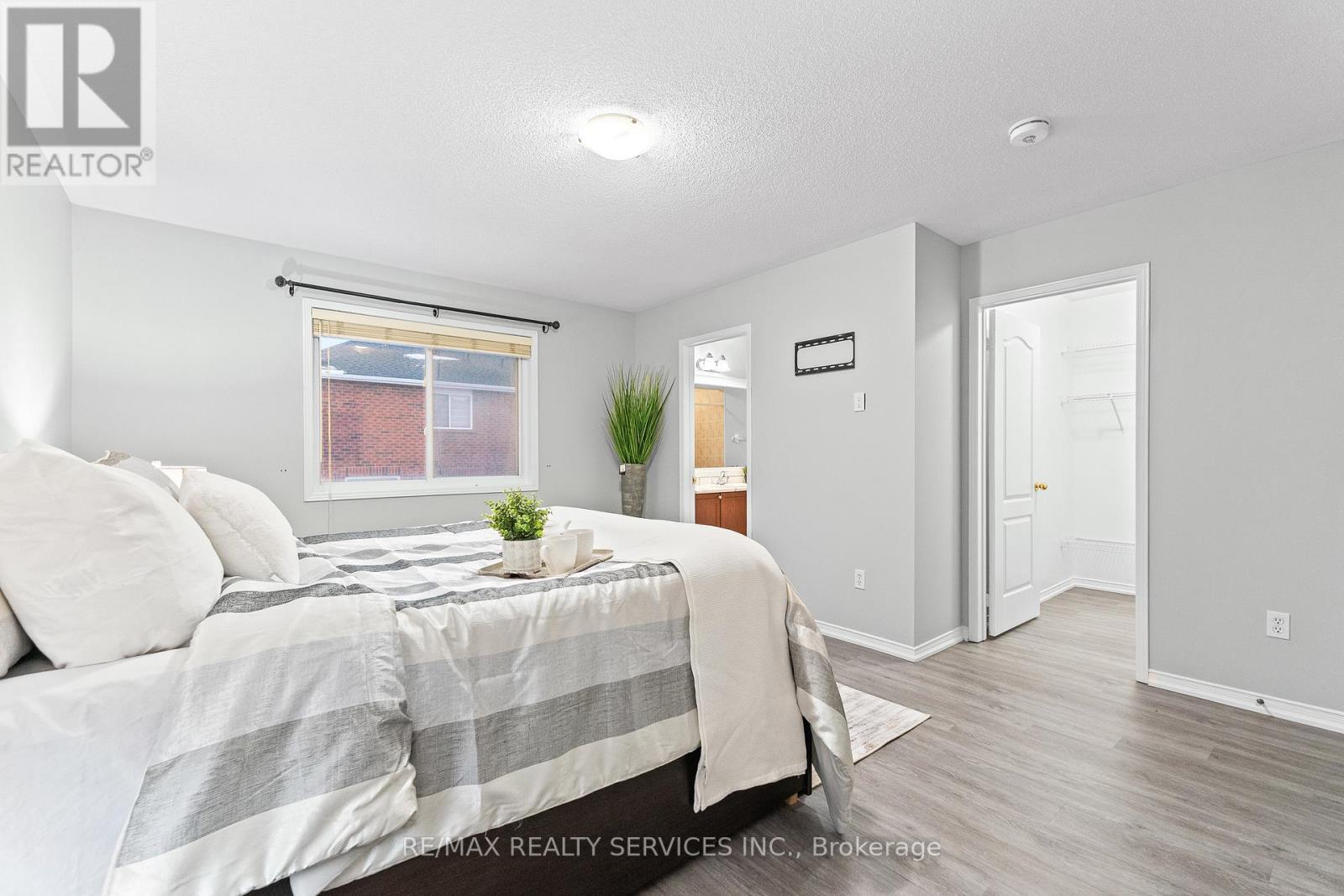 120 Bushmill Circle, Brampton, ON - Indoor Photo Showing Bedroom