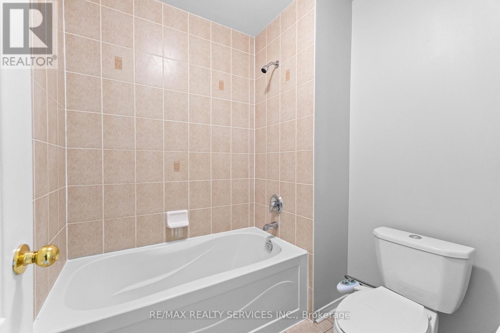 120 Bushmill Circle, Brampton, ON - Indoor Photo Showing Bathroom