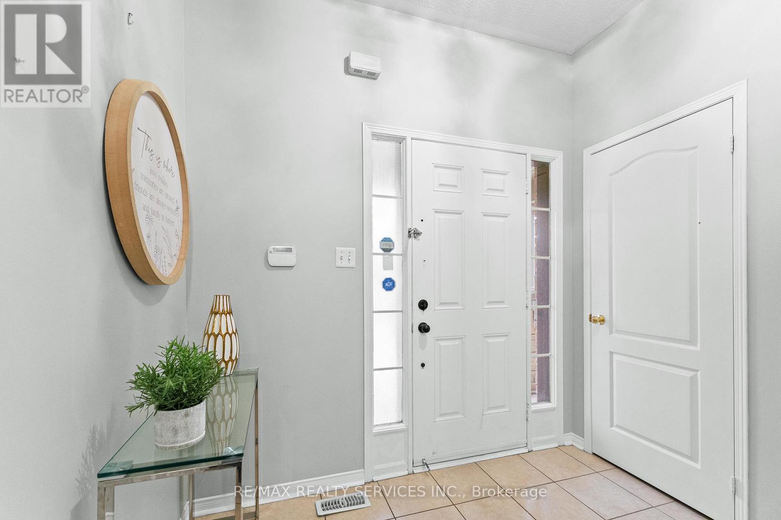 120 Bushmill Circle, Brampton, ON - Indoor Photo Showing Other Room