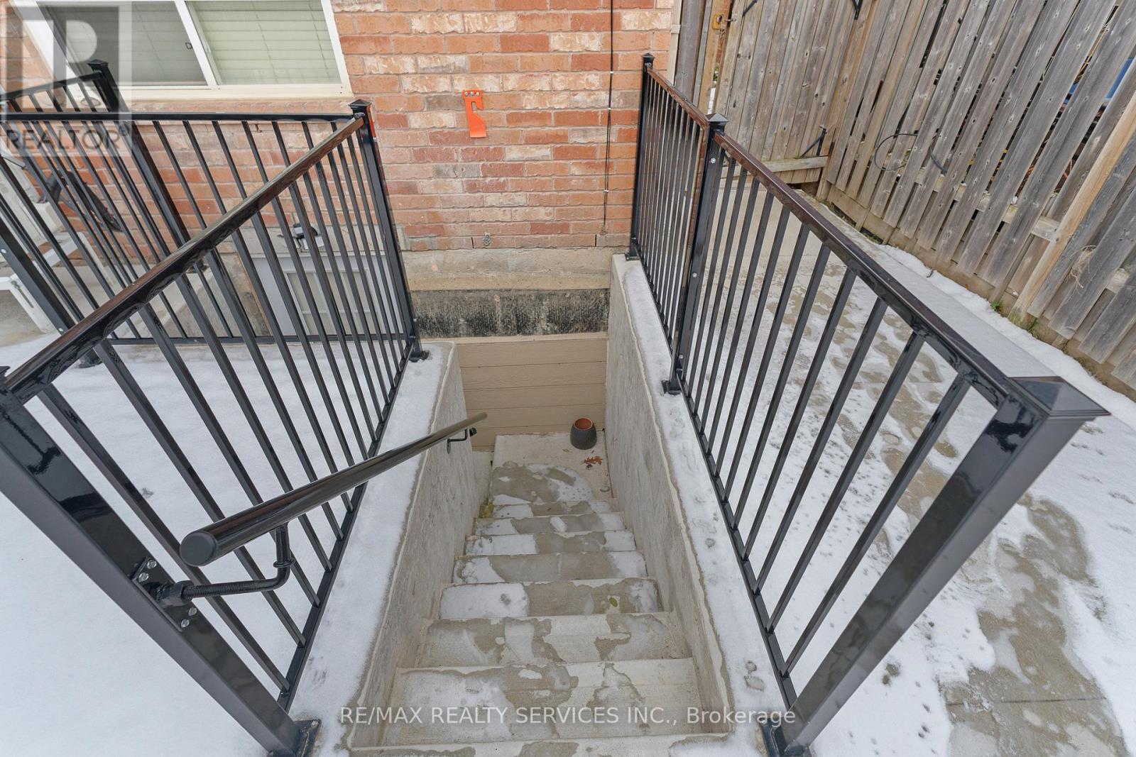 120 Bushmill Circle, Brampton, ON - Indoor Photo Showing Other Room