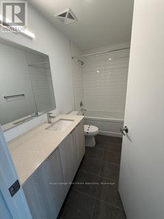 313 - 720 Whitlock Avenue, Milton, ON - Indoor Photo Showing Bathroom