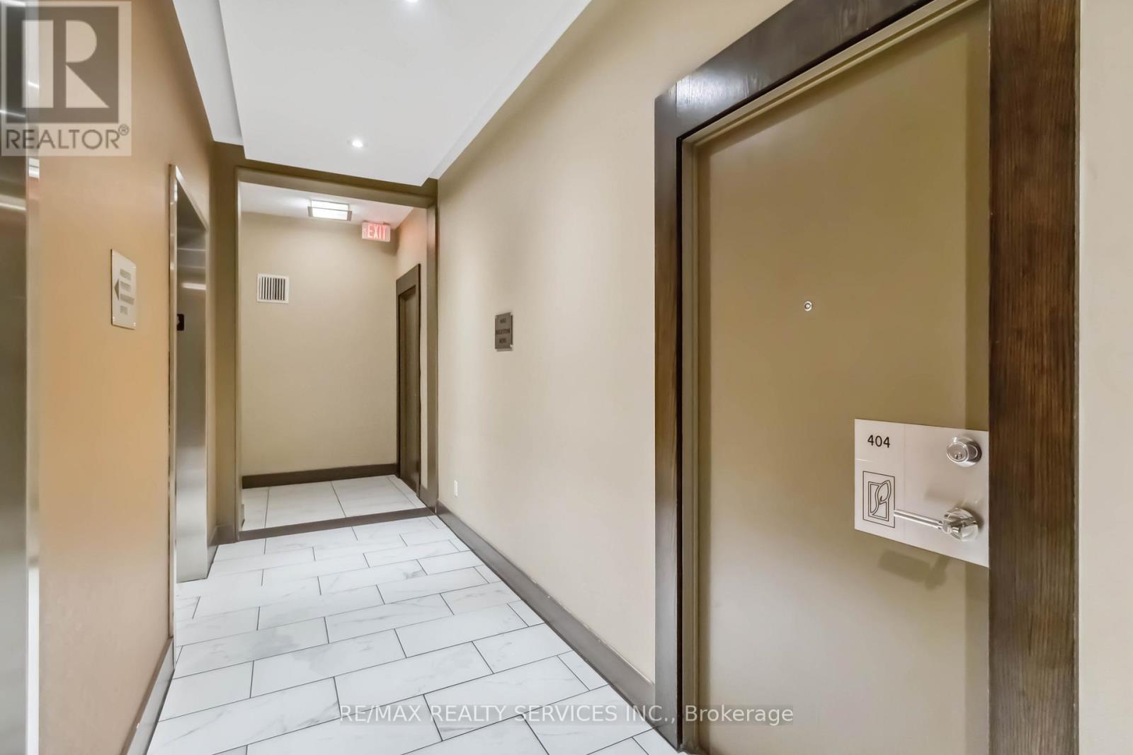 404 - 4065 Brickstone Mews, Mississauga, ON - Indoor Photo Showing Other Room