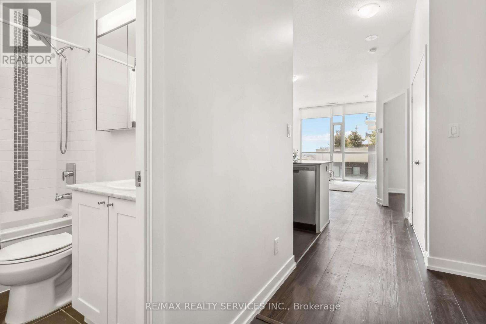 404 - 4065 Brickstone Mews, Mississauga, ON - Indoor Photo Showing Bathroom
