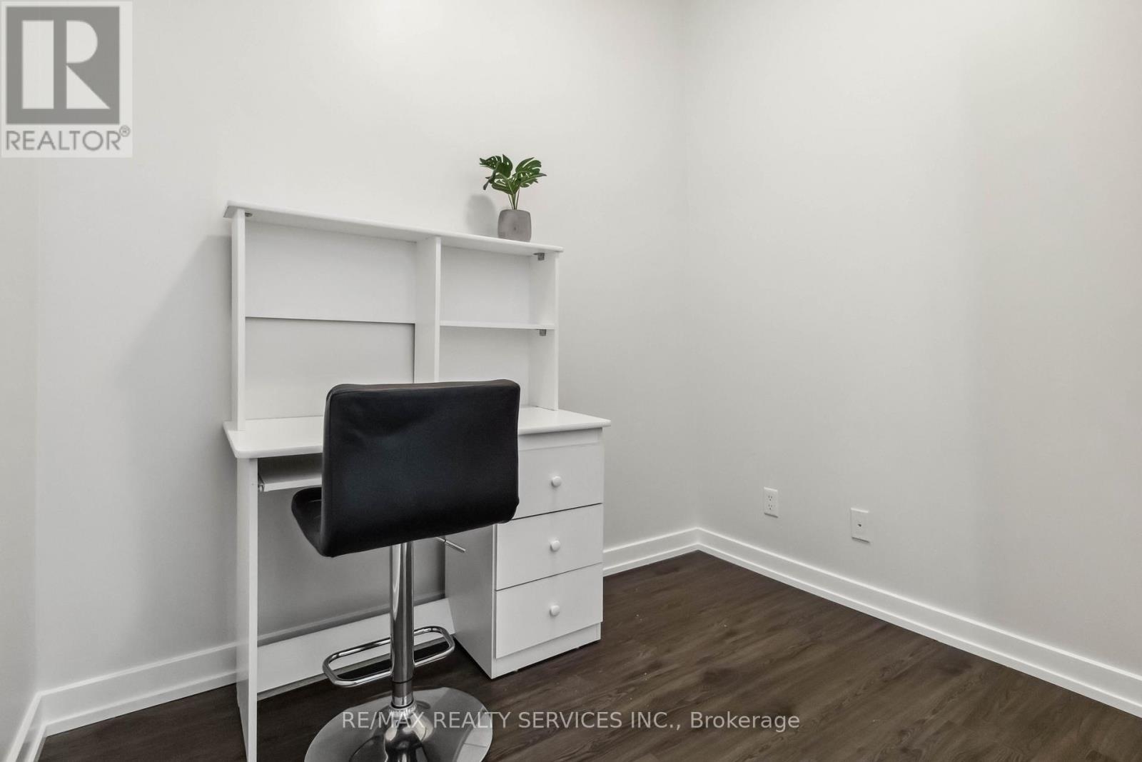 404 - 4065 Brickstone Mews, Mississauga, ON - Indoor Photo Showing Office