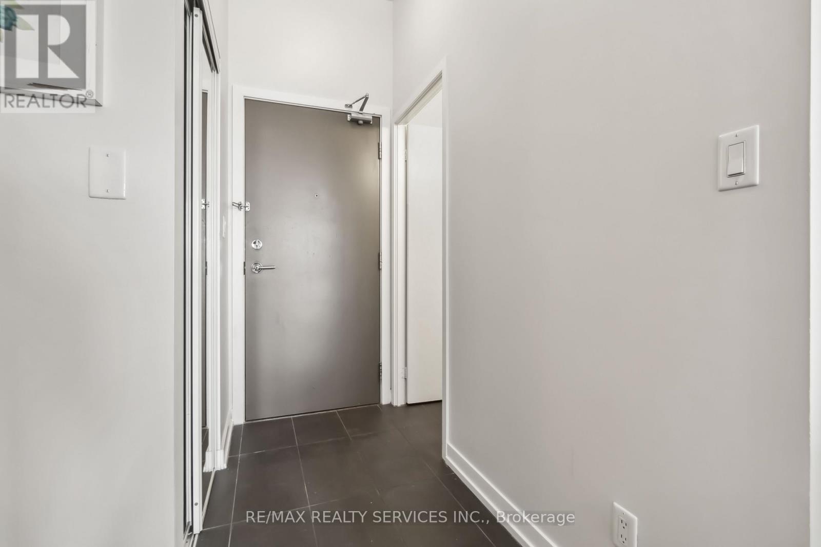 404 - 4065 Brickstone Mews, Mississauga, ON -