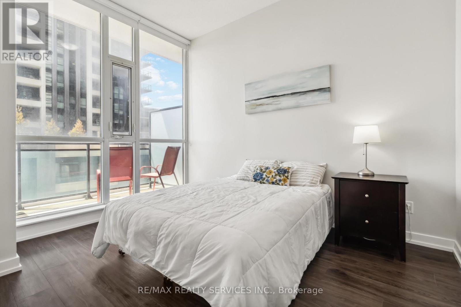 404 - 4065 Brickstone Mews, Mississauga, ON - Indoor Photo Showing Bedroom