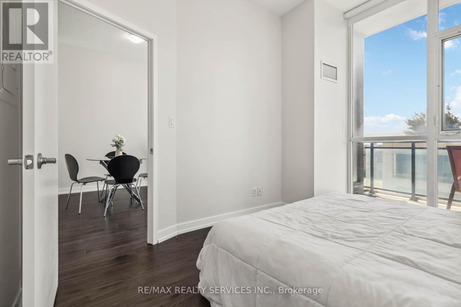 404 - 4065 Brickstone Mews, Mississauga, ON - Indoor Photo Showing Bedroom