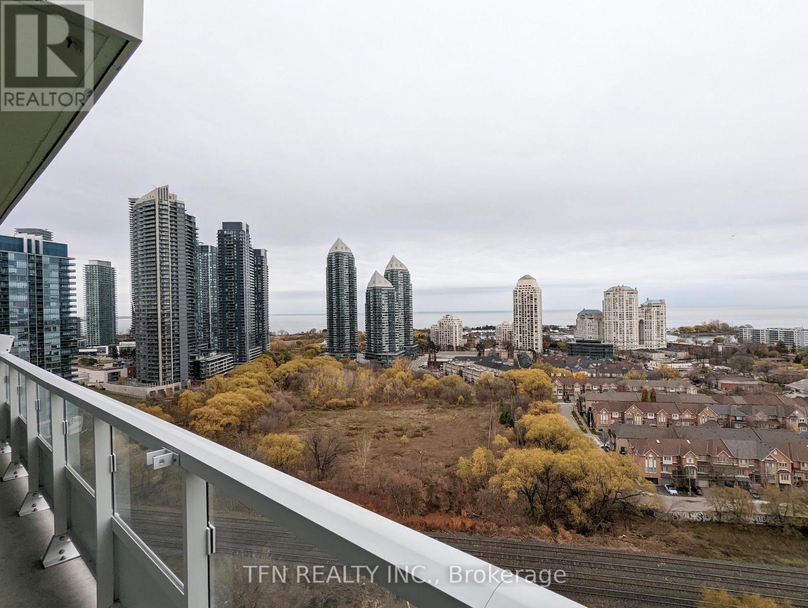 1807 - 251 Manitoba Street, Toronto, ON - Outdoor With View