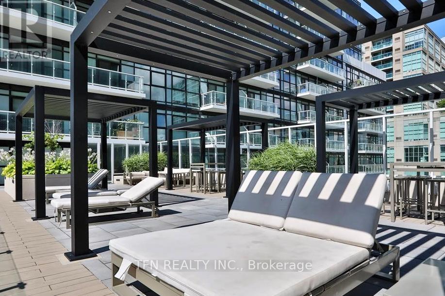 1807 - 251 Manitoba Street, Toronto, ON - Outdoor