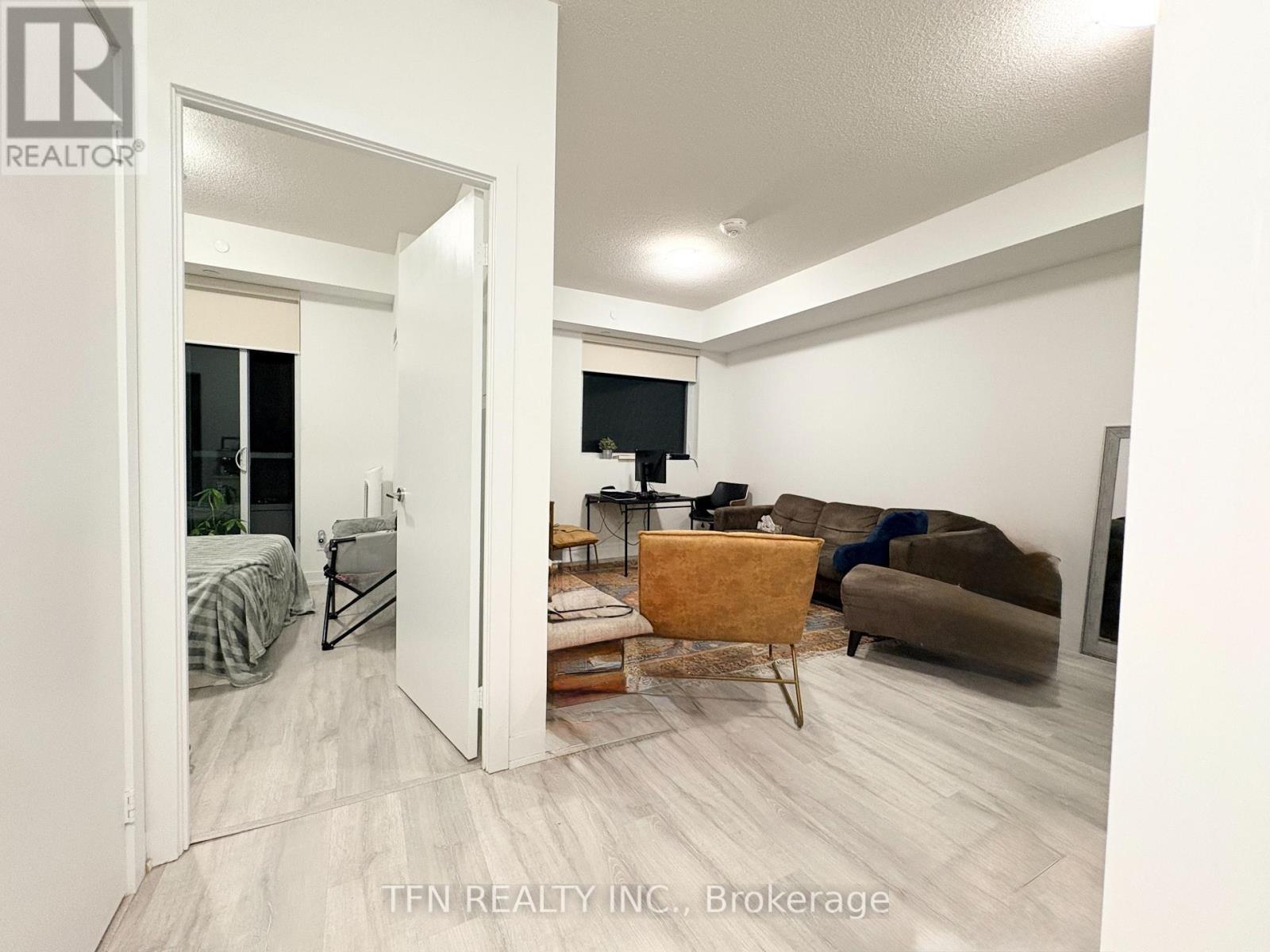 1807 - 251 Manitoba Street, Toronto, ON - Indoor Photo Showing Other Room