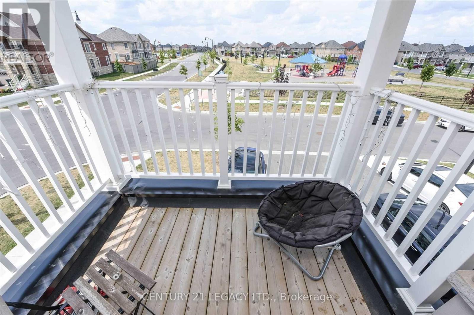 73 Buchanan Crescent, Brampton, ON - Outdoor