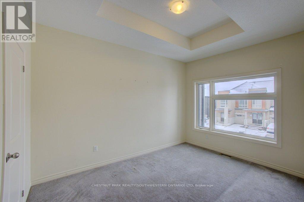 5 Donald Ficht Crescent, Brampton, ON - Indoor Photo Showing Other Room