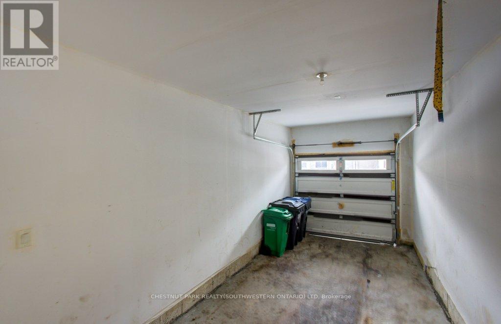 5 Donald Ficht Crescent, Brampton, ON - Indoor Photo Showing Garage