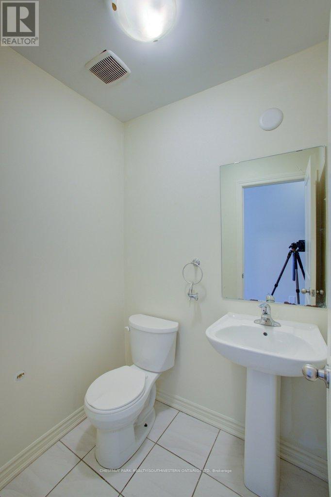 5 Donald Ficht Crescent, Brampton, ON - Indoor Photo Showing Bathroom