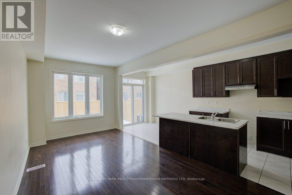 5 Donald Ficht Crescent, Brampton, ON - Indoor Photo Showing Kitchen With Double Sink