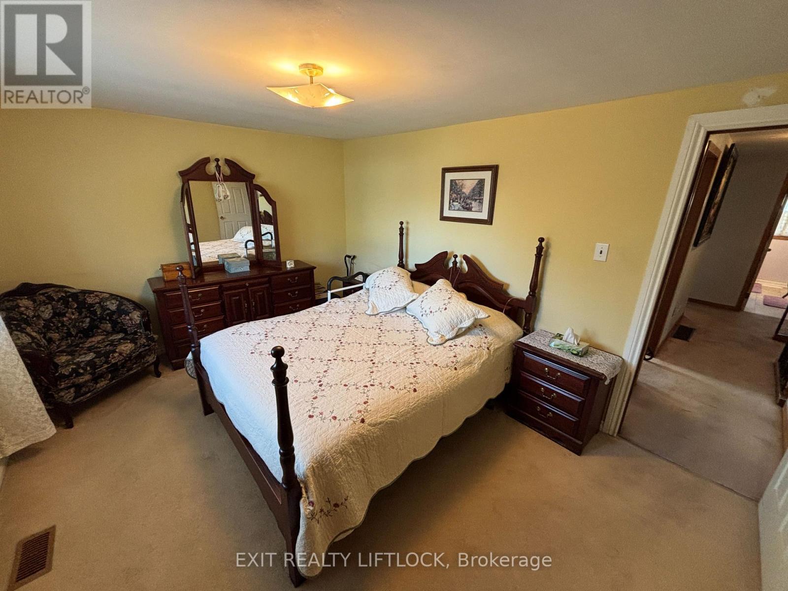 2725 Dummer Asphodel Road, Asphodel-Norwood, ON - Indoor Photo Showing Bedroom