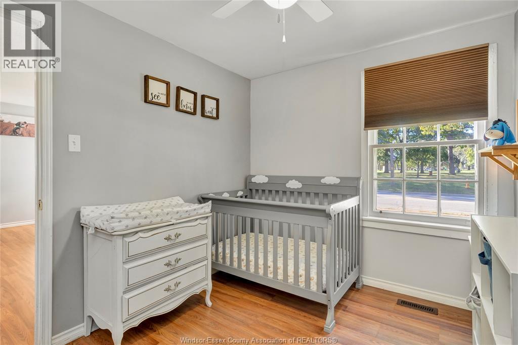 1064 Prince Road, Windsor, ON - Indoor Photo Showing Bedroom