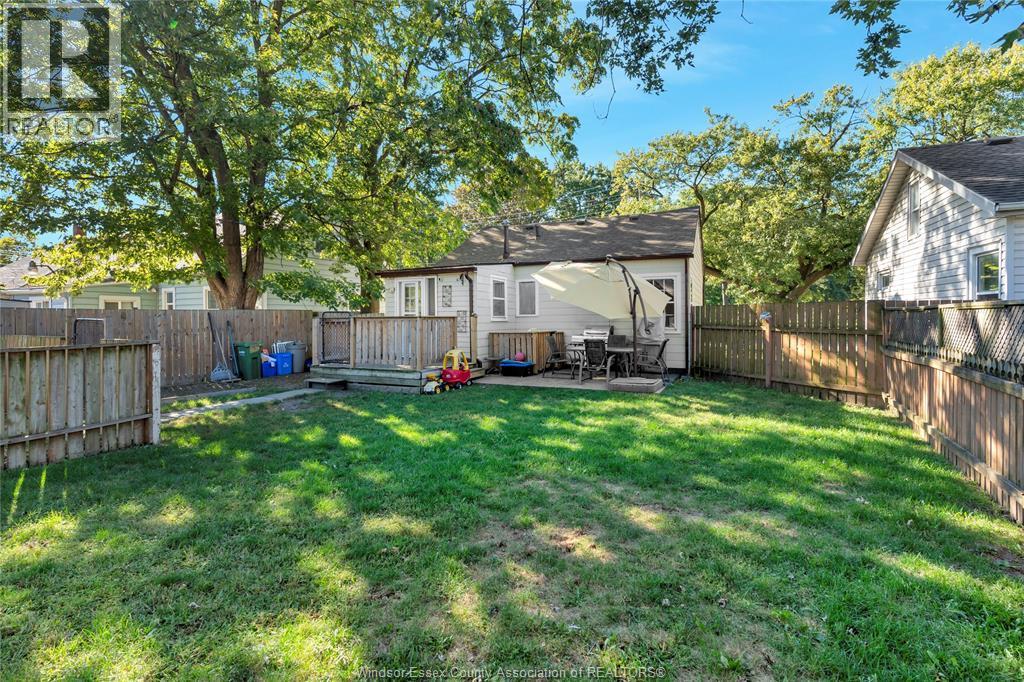 1064 Prince Road, Windsor, ON - Outdoor