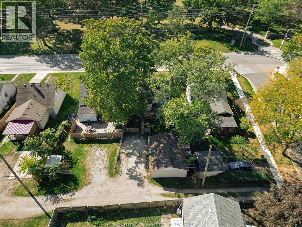 1064 Prince Road, Windsor, ON - Outdoor