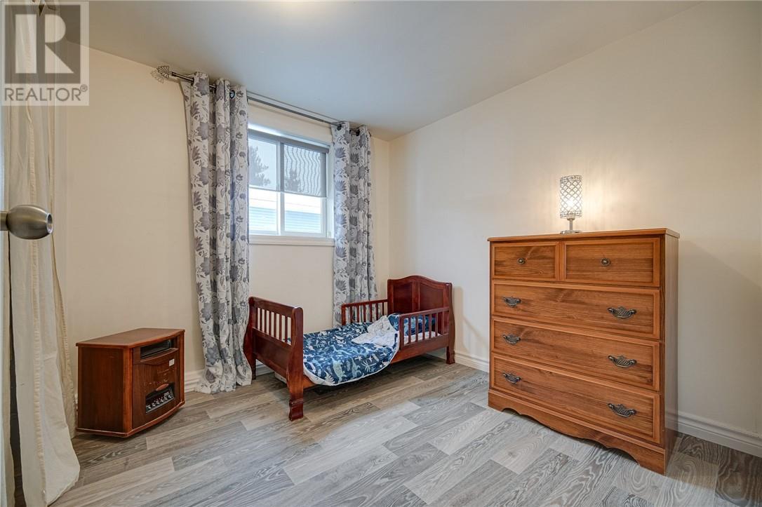 411 Black Lake Road Unit# 15, Lively, ON - Indoor Photo Showing Bedroom