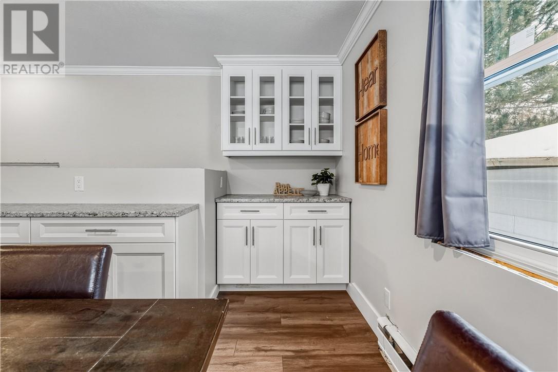 22 Sandra Street, Garson, ON - Indoor Photo Showing Other Room