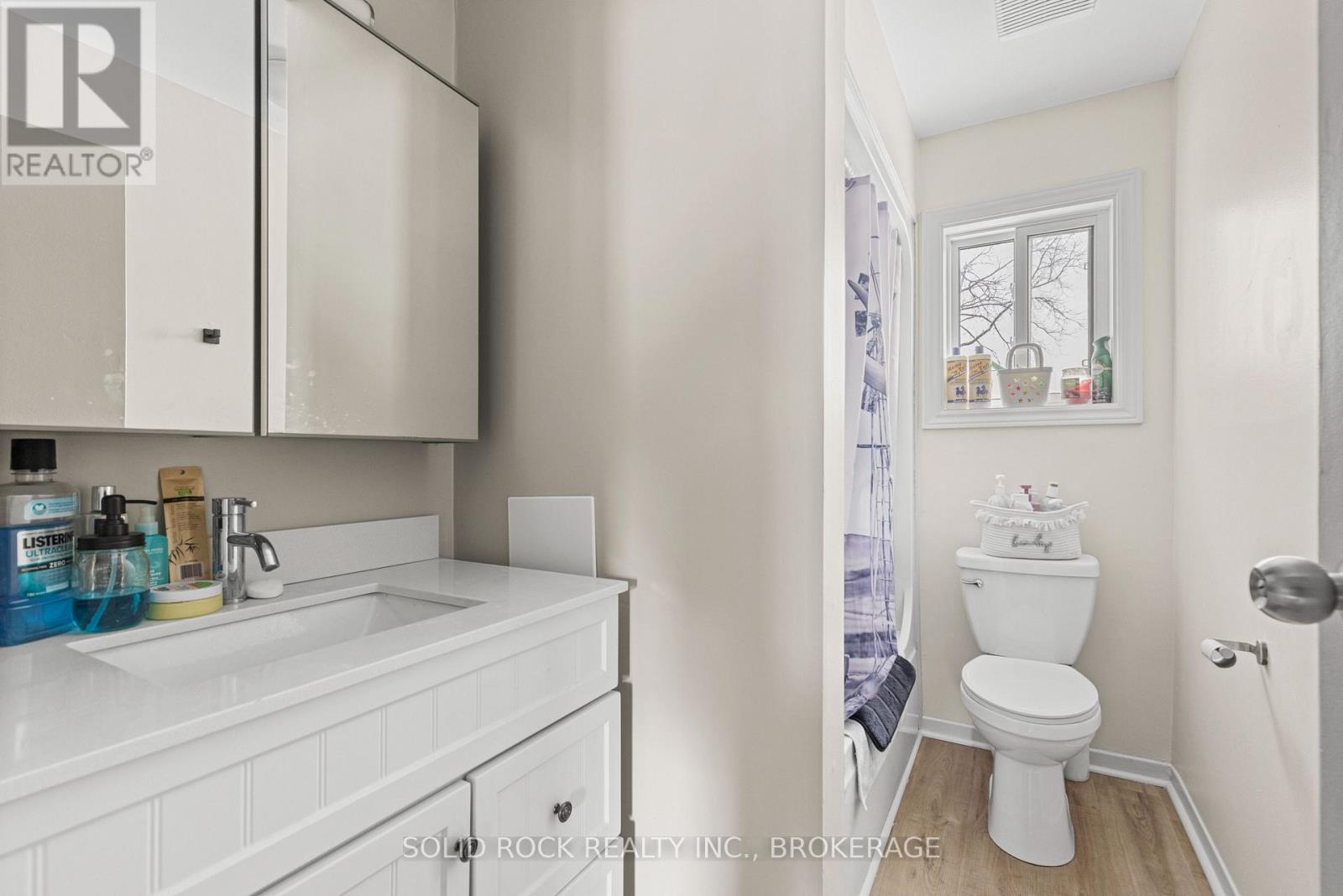 Unit 43 - 4 pc bath - 43/45 Railway Street, Lansdowne Village, ON - Indoor Photo Showing Bathroom