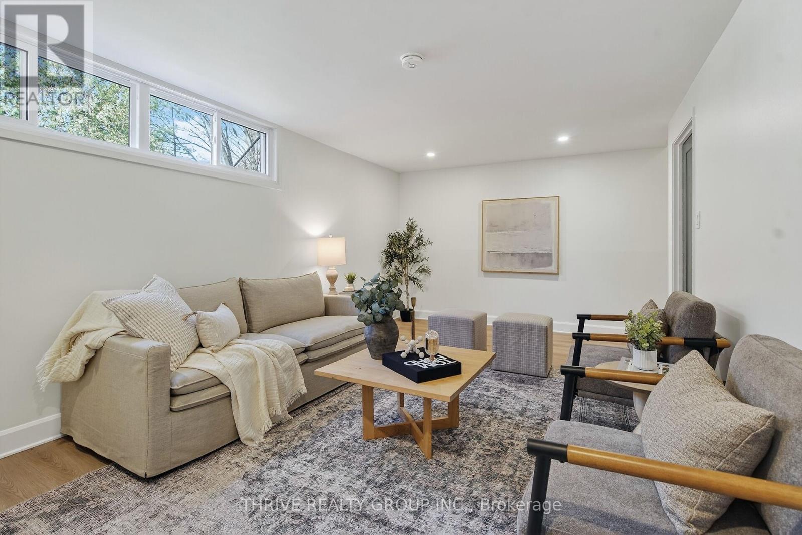 27 - 35 Waterman Avenue, London South (South R), ON - Indoor Photo Showing Living Room