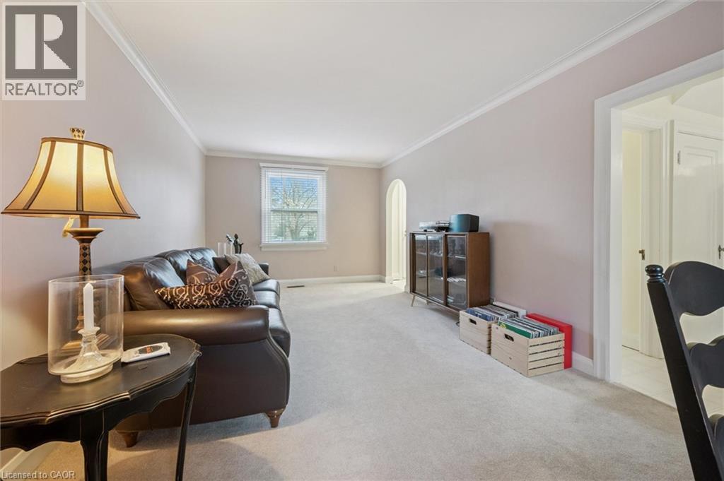 92 Borden Avenue N, Kitchener, ON - Indoor