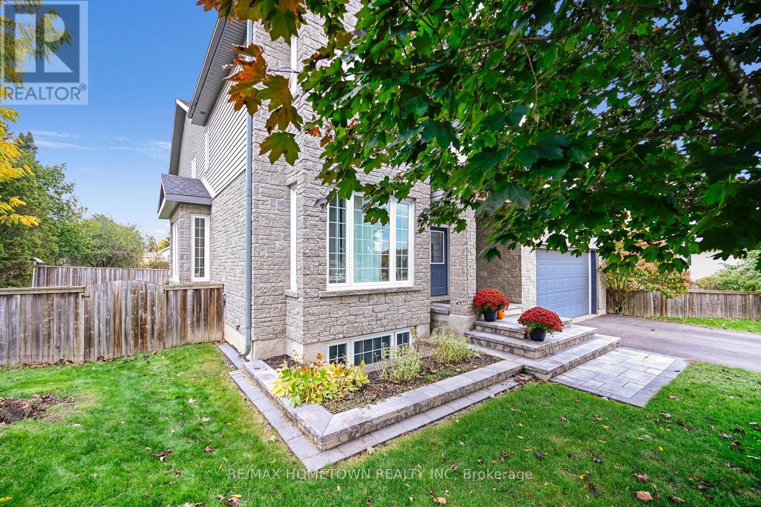 1337 Cuthbertson Avenue, Brockville, ON - Outdoor