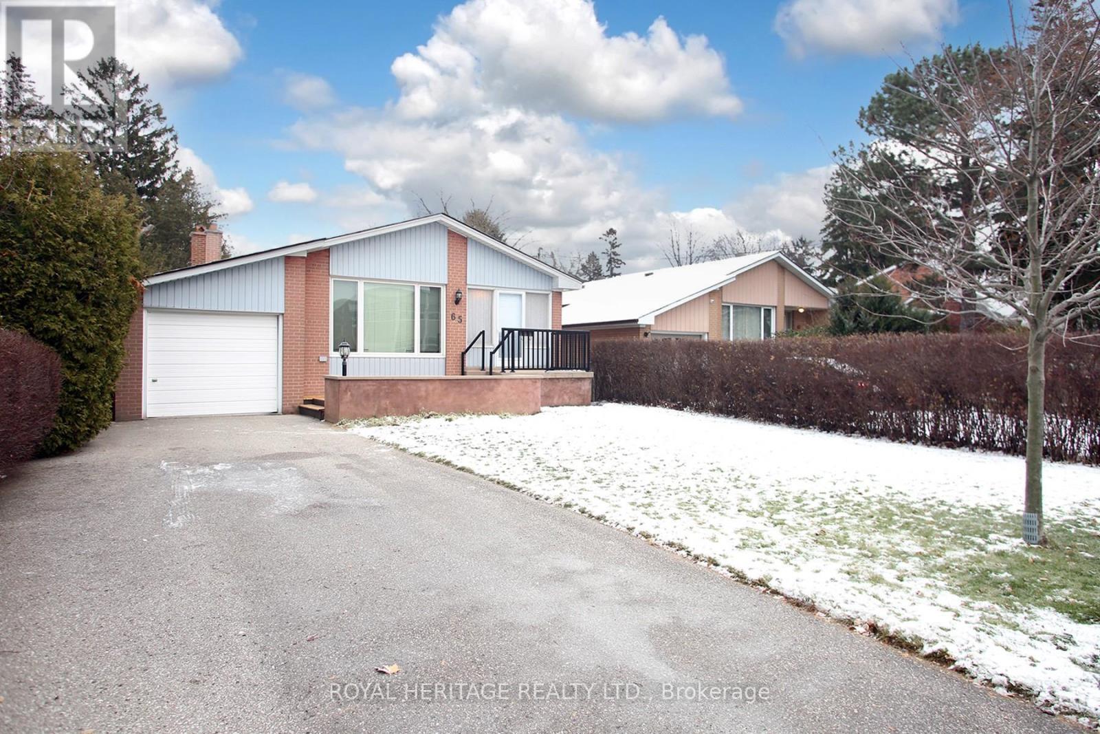 65 Bennett Road, Toronto, ON - Outdoor