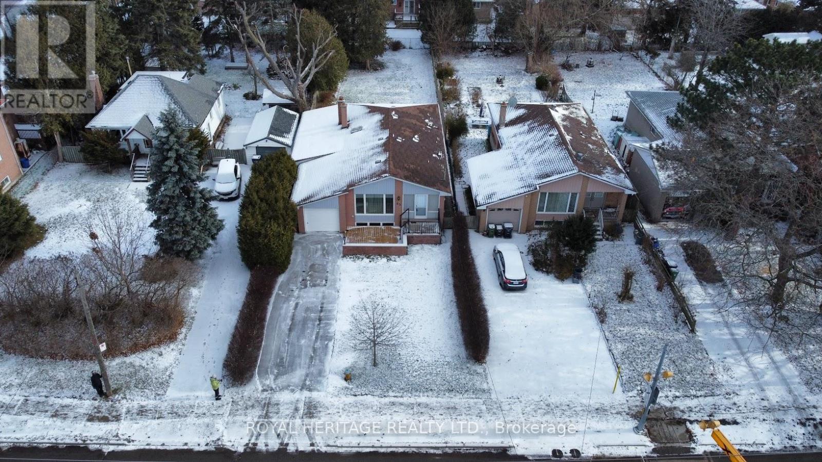 65 Bennett Road, Toronto, ON - Outdoor