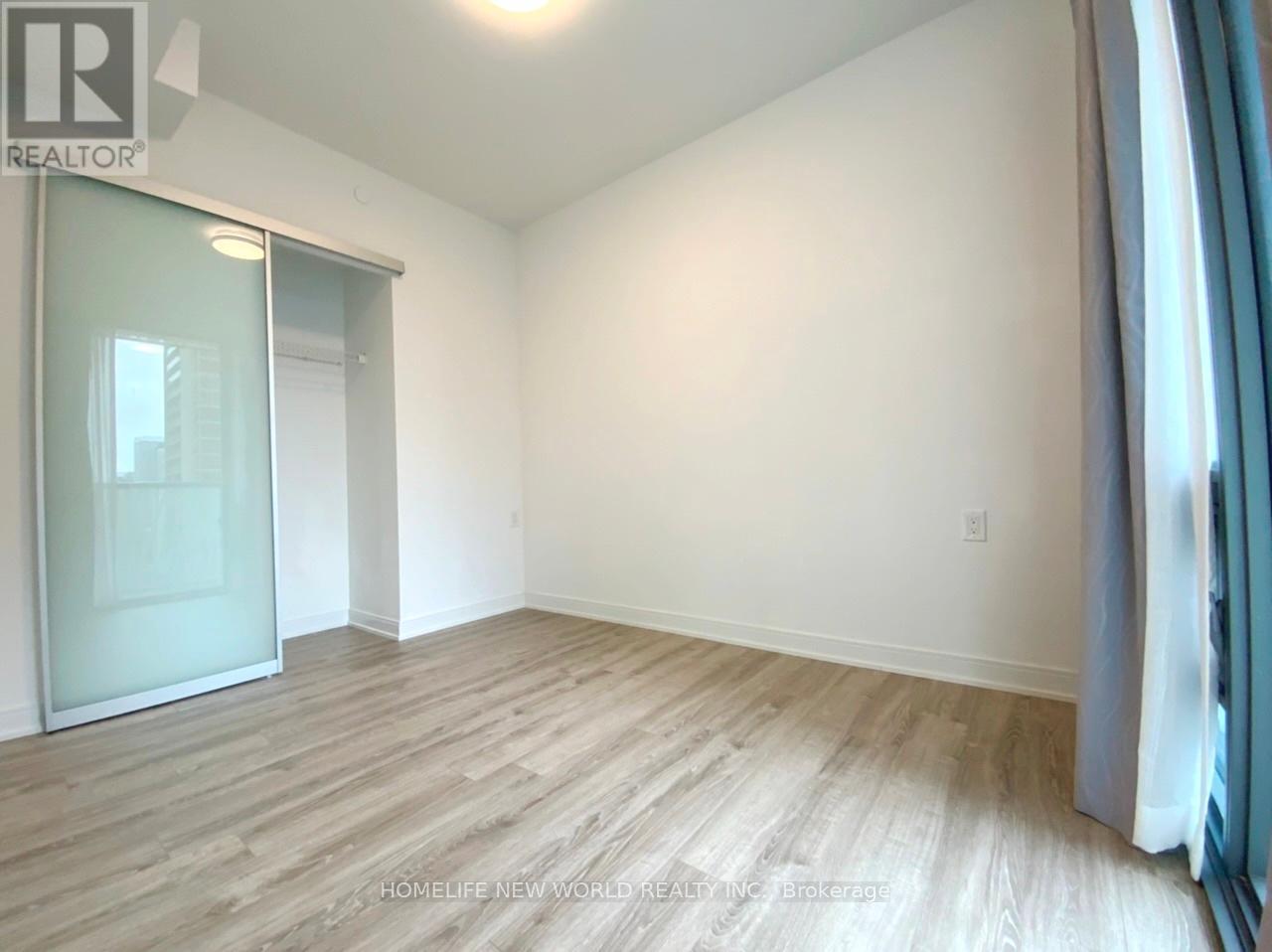 905 - 50 Charles Street E, Toronto, ON - Indoor Photo Showing Other Room
