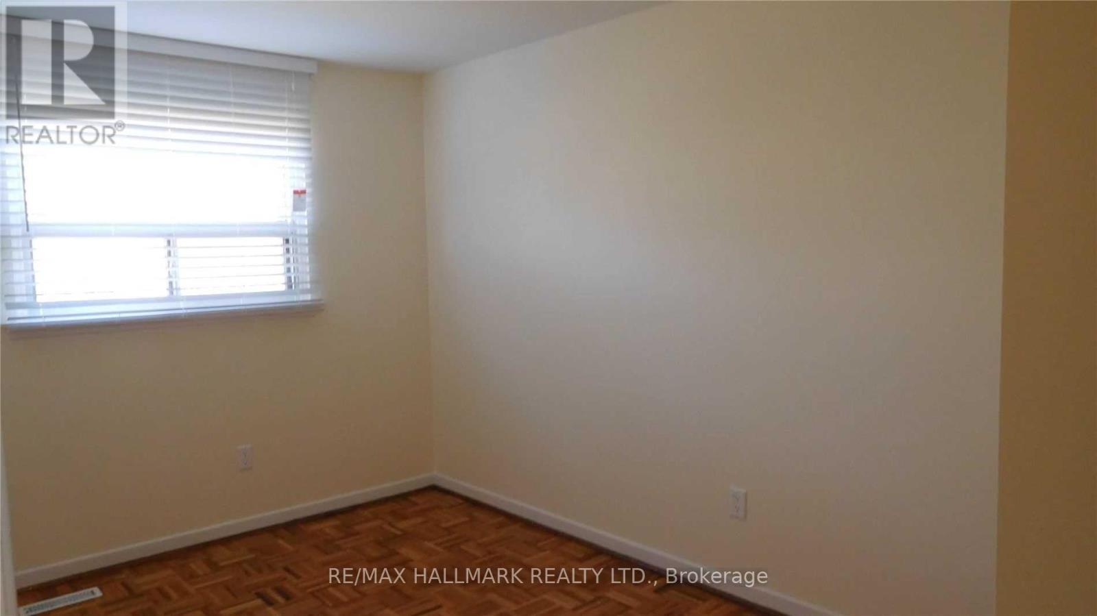 22 Springhead Gardens, Richmond Hill, ON - Indoor Photo Showing Other Room