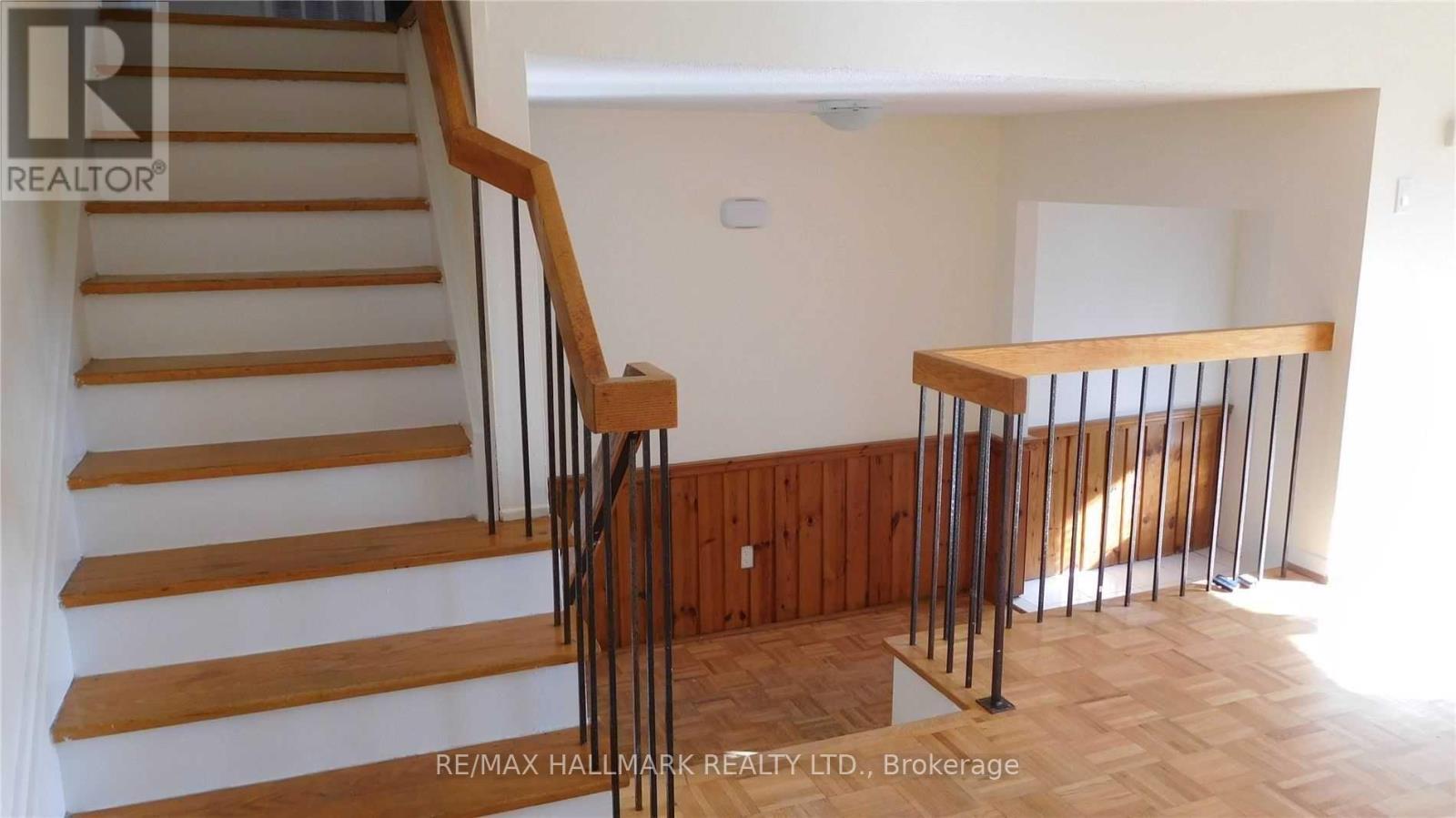 22 Springhead Gardens, Richmond Hill, ON - Indoor Photo Showing Other Room