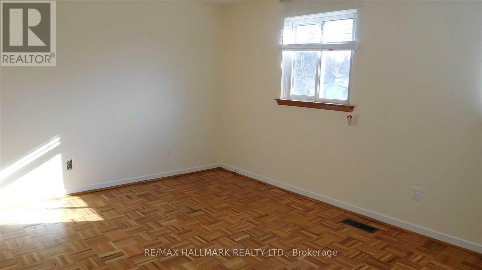 22 Springhead Gardens, Richmond Hill, ON - Indoor Photo Showing Other Room